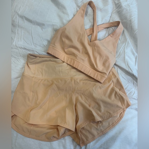 Lululemon workout set